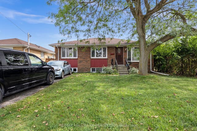 Detached at 37 Brisco Street BSMT, Brampton, ON L6V 1X1