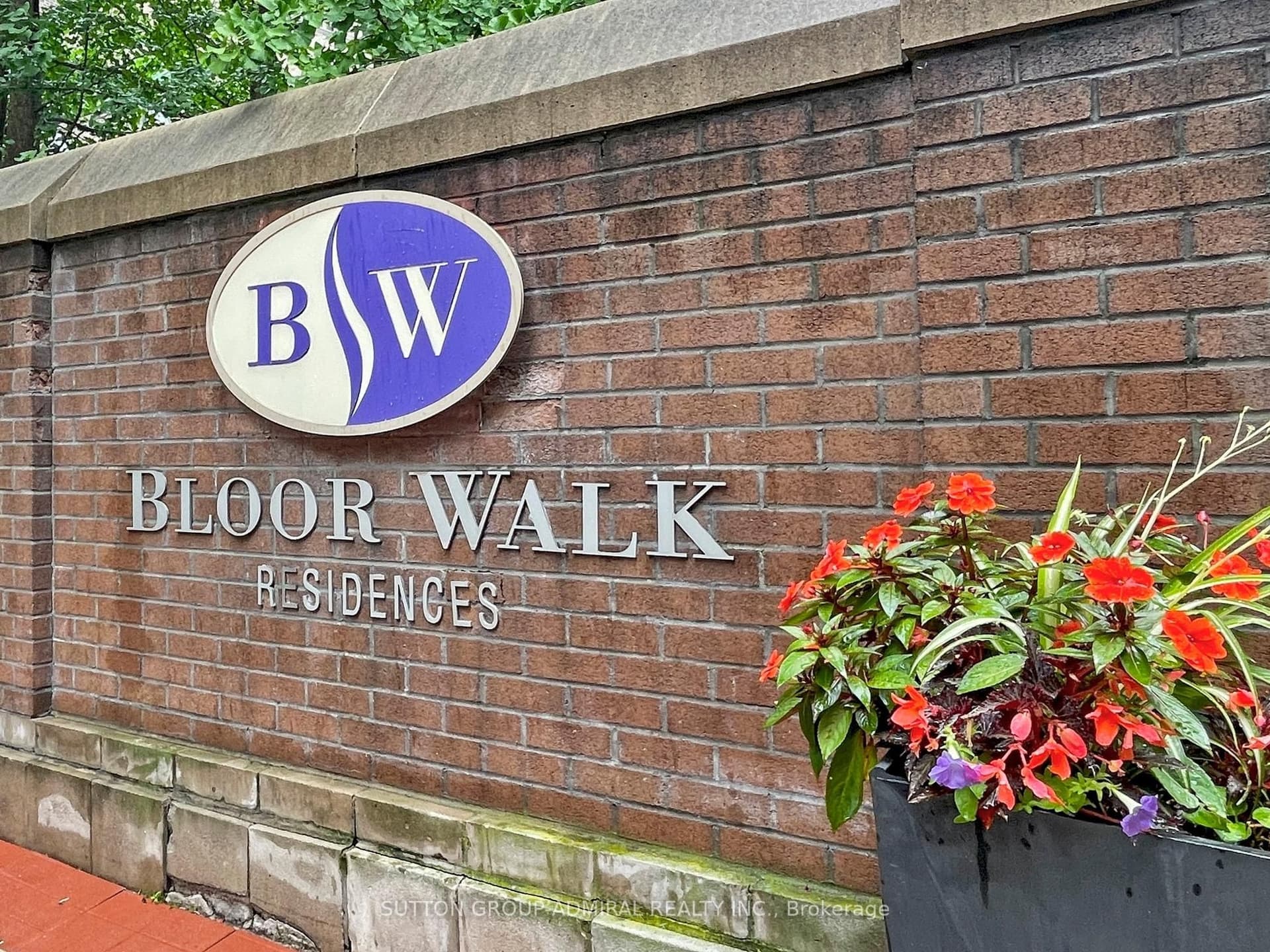 Suite 812 · Floor 8, Unit 812 · 100 Hayden St