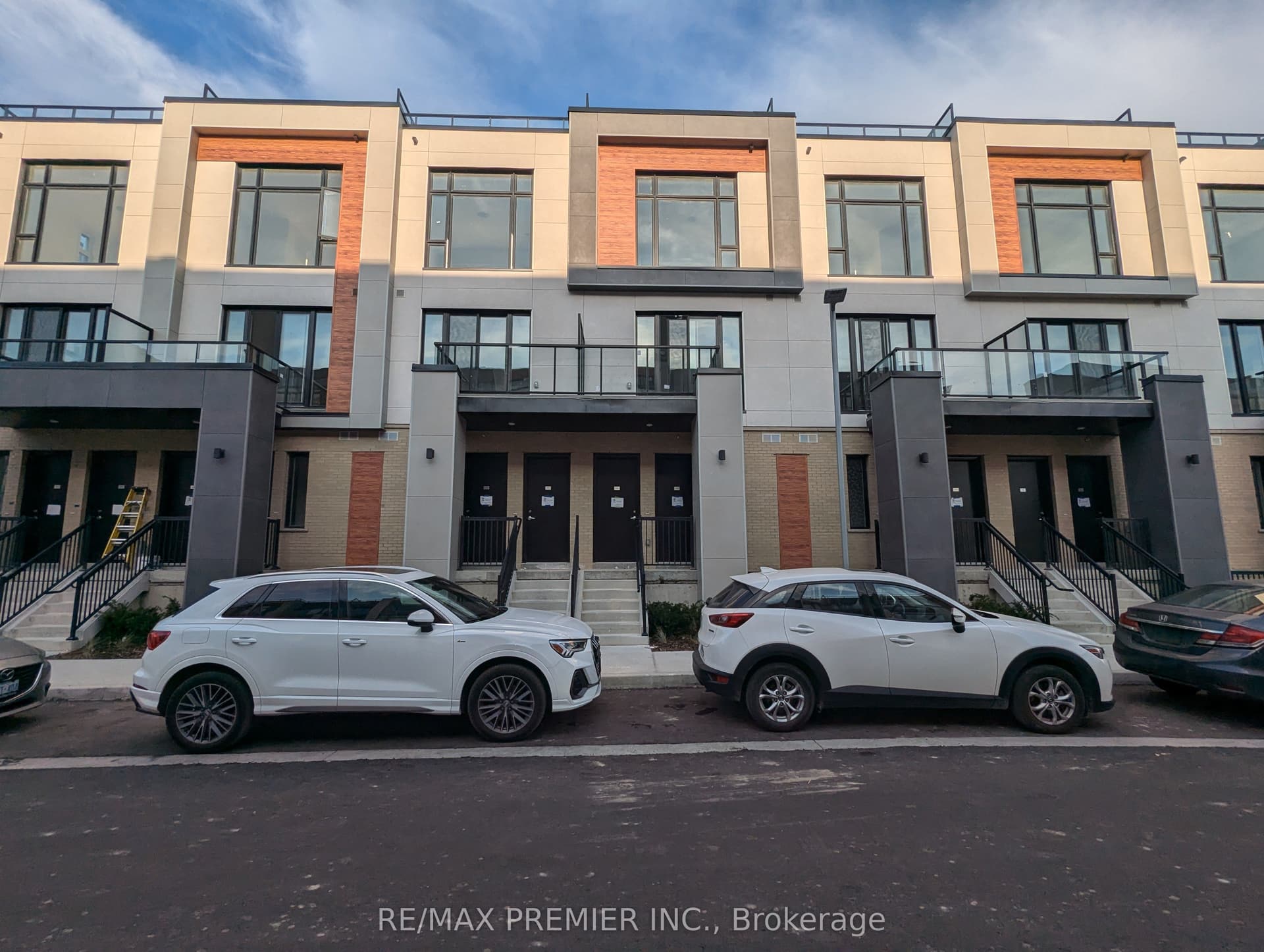 Suite 510 · Floor 5, Unit 510 · 9 Steckley House Lane