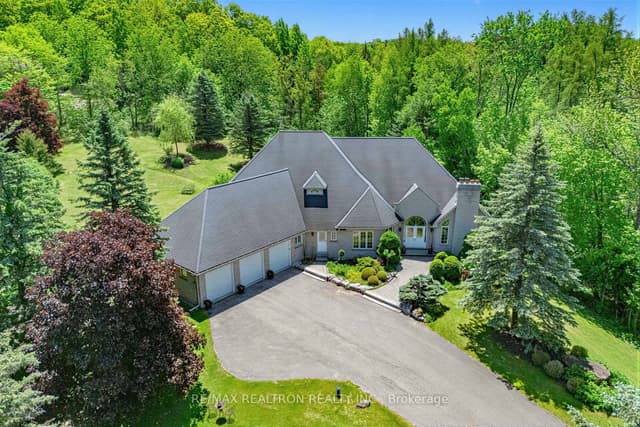 Detached at 7 Gilbert Drive, Aurora, ON L4G 6W8