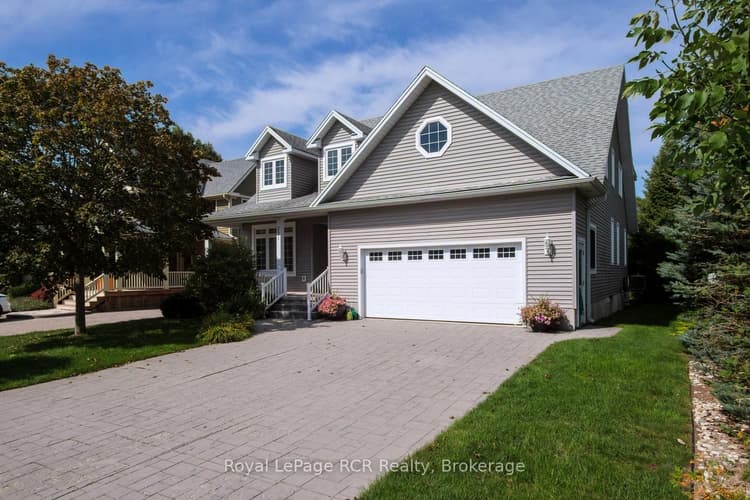 221 EMERALD DR Drive