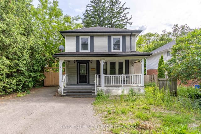 Detached at 32 Rousseaux Street, Hamilton, ON L9G 2W5