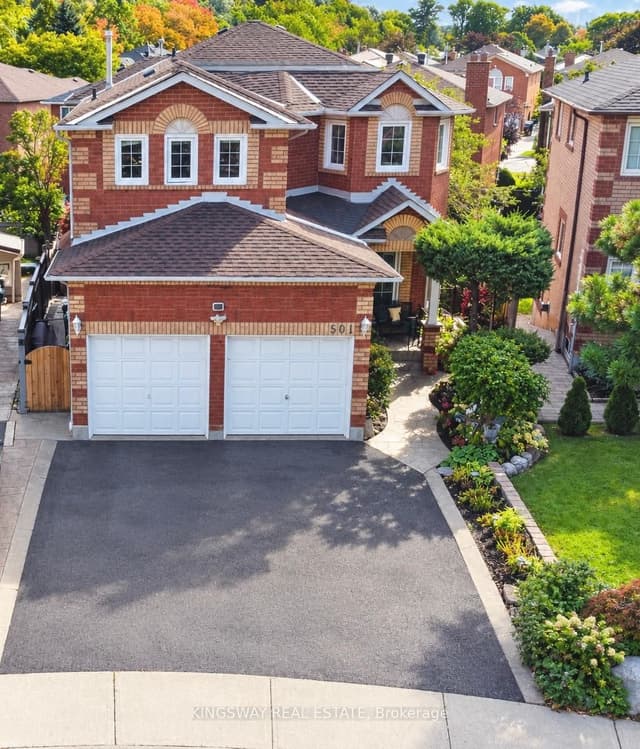 Detached at 501 Ashprior Avenue, Mississauga, ON L5R 3N1
