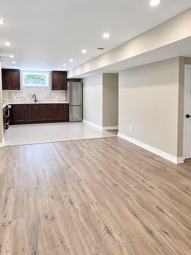 Detached at 59 Cumber Avenue Lower Unit, Toronto, ON M1E 1T2, Toronto E08