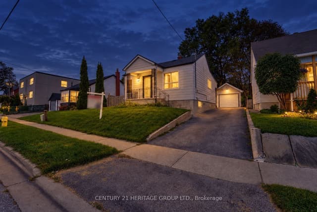 Detached at 267 Drew Street, Oshawa, ON L1H 5A6