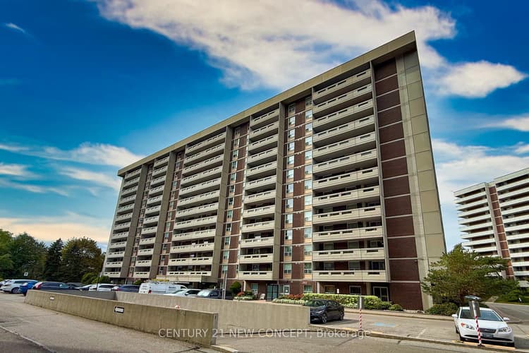 60 Inverlochy Boulevard