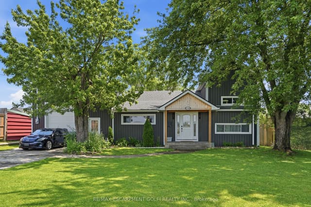 Detached at 7186 Garner Road, Niagara Falls, ON L2H 0X7