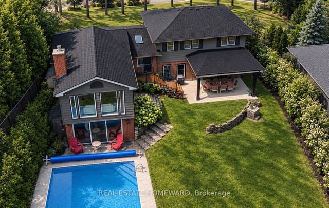 Detached at 63 Cait Court, Hamilton, ON L5G 1M3