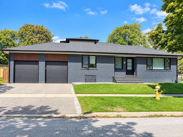 Detached at 4 Rockfield Drive, Toronto, ON M9B 1S1, Toronto W08