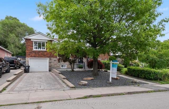 Detached at 69 Squires Avenue, Toronto, ON M4B 2R7, Toronto E03