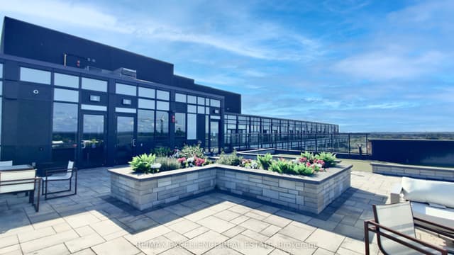 Condo Apartment at 681 Yonge Street 524, Barrie, ON L4N 4E8