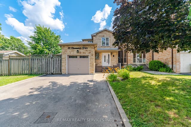 Detached at 35 Glenmanor Drive, Brampton, ON L6Z 3Z1