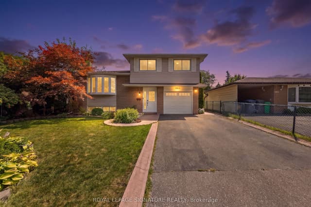 Detached at 464 Bartley Bull Parkway, Brampton, ON L6W 2M8