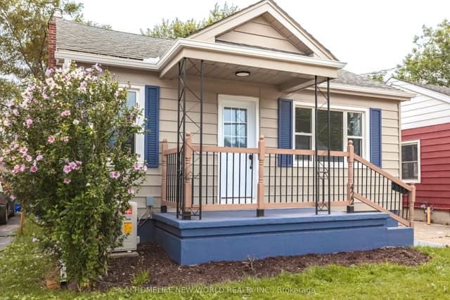 Detached at 422 Welland Avenue, St. Catharines, ON L2M 5T8