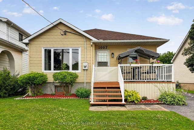 Detached at 1007 2nd Street E, Cornwall, ON K6H 2A8