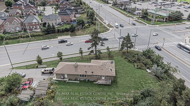 Detached at 3024 Countryside Drive, Brampton, ON L6P 0V3