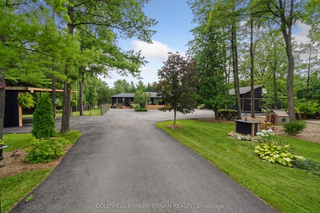 Detached at 6591 6th Line, New Tecumseth, ON L0G 1W0