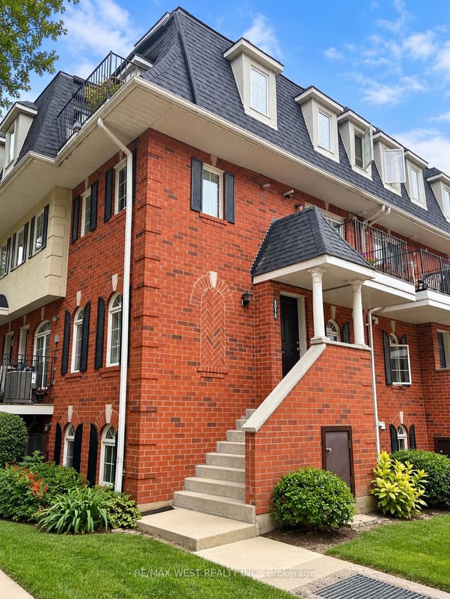Condo Townhouse at 64 Sidney Belsey Crescent 301, Toronto, ON M6M 5J4, Toronto W04