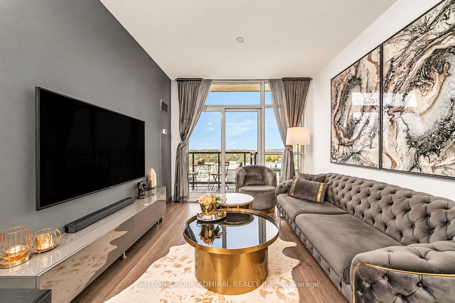 Suite 1005 · Floor 10, Unit 1005 · 55 Oneida Cres