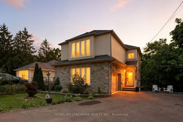 Detached at 38 Woodrow Street, St. Catharines, ON L2P 2A2
