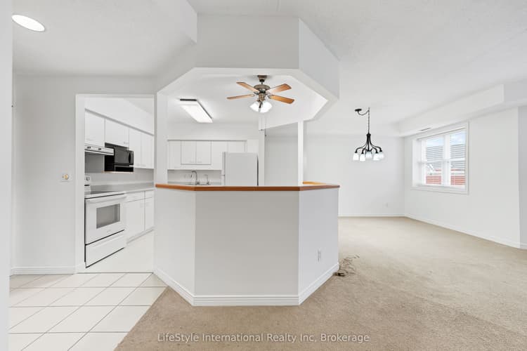 208 Silvercreek Parkway