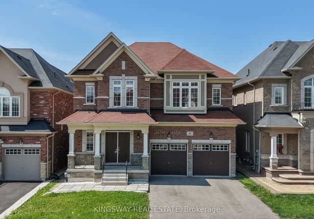 Detached at 8 Monkton Circle, Brampton, ON L6Y 0X1
