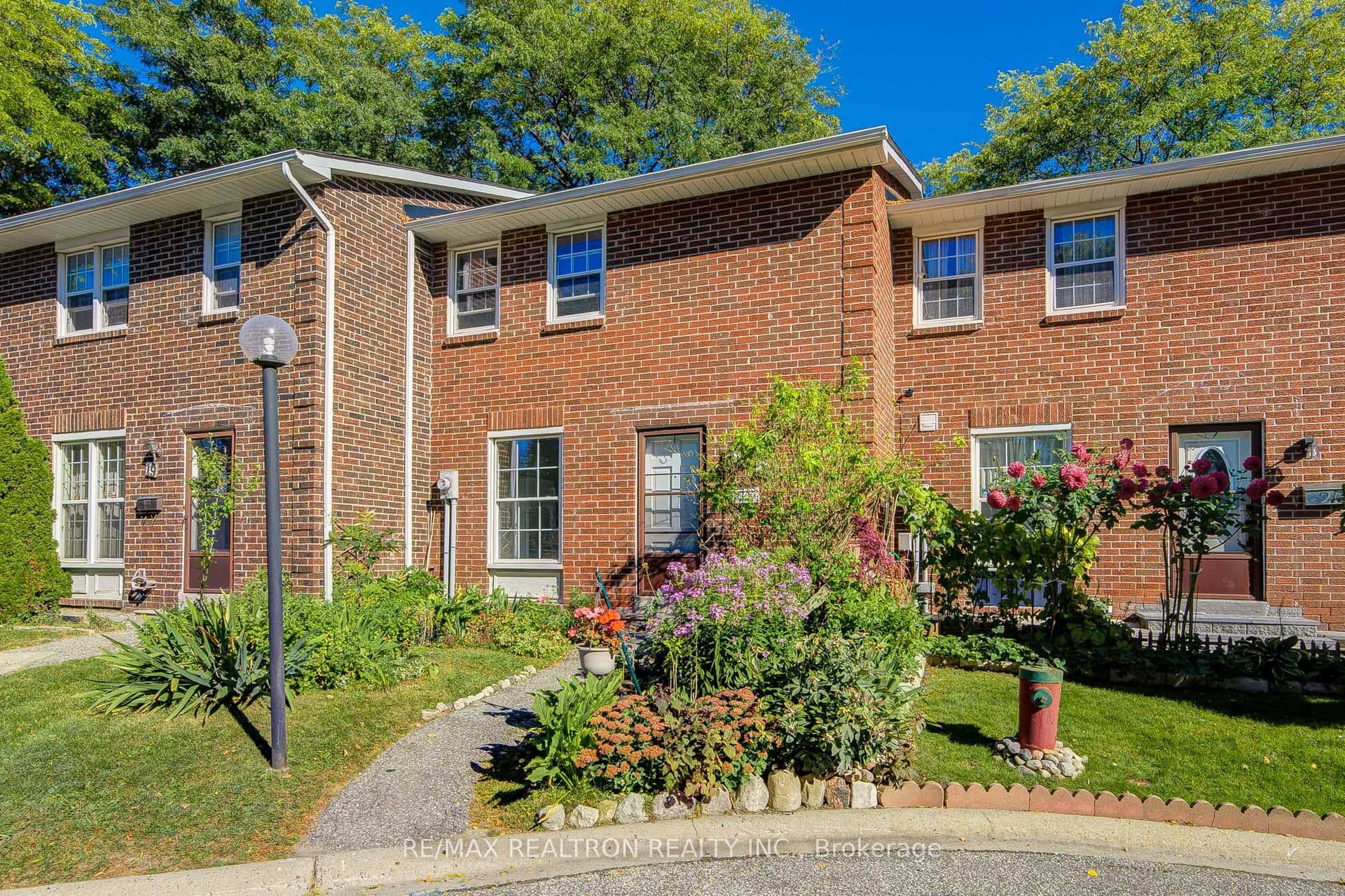 Suite 20, Unit 20 · 2550 Birchmount Rd