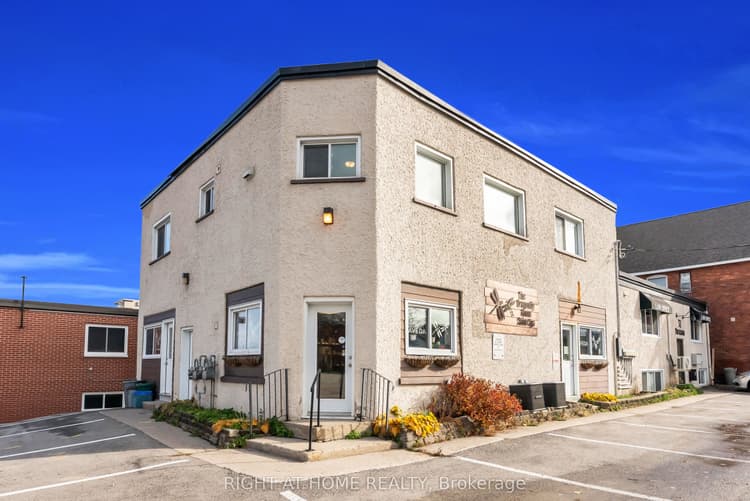 32 Matchedash Street