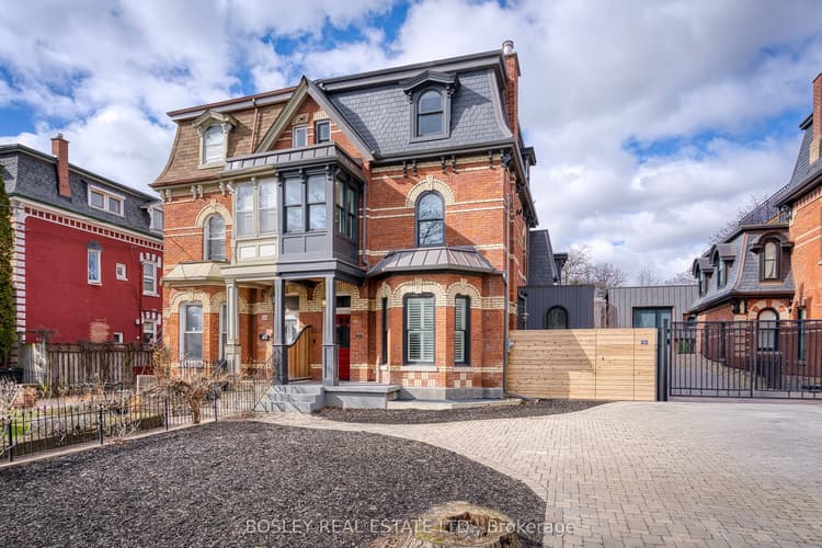 34 Beaconsfield Avenue