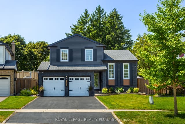 Detached at 2985 Dancer Court, Mississauga, ON L5L 1Y5
