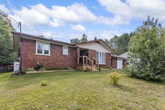 Detached at 5 Grant Court, South River, ON P0A 1X0