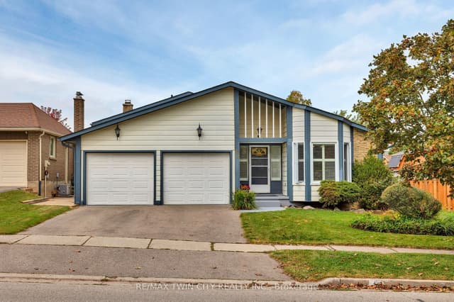 Detached at 42 Blackwell Drive, Kitchener, ON N2N 1P8