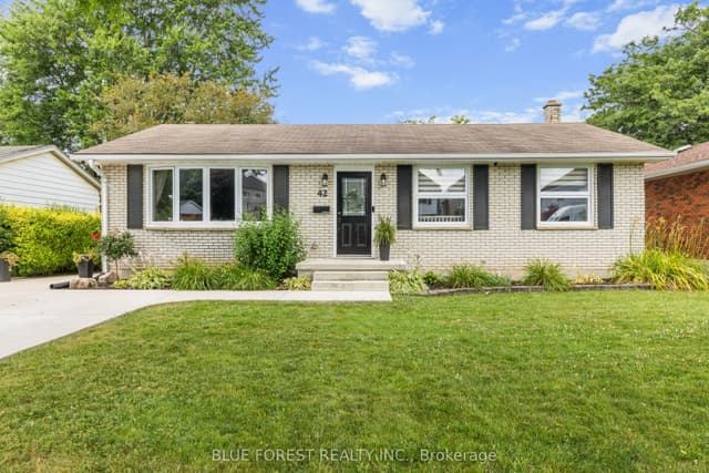 Detached at 42 Dunwich Drive, St. Thomas, ON N5R 4T9