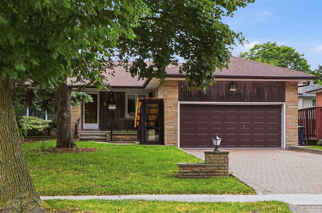 Detached at 5 Allanhurst Drive, Toronto, ON M9A 4J4, Toronto W08