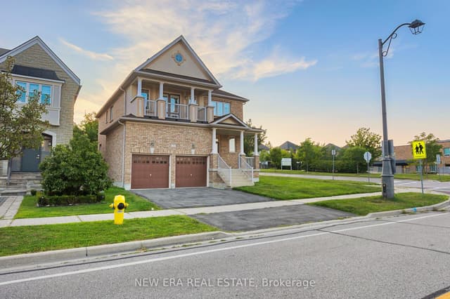 Detached at 2 Lady Valentina Avenue, Vaughan, ON L6A 0E4
