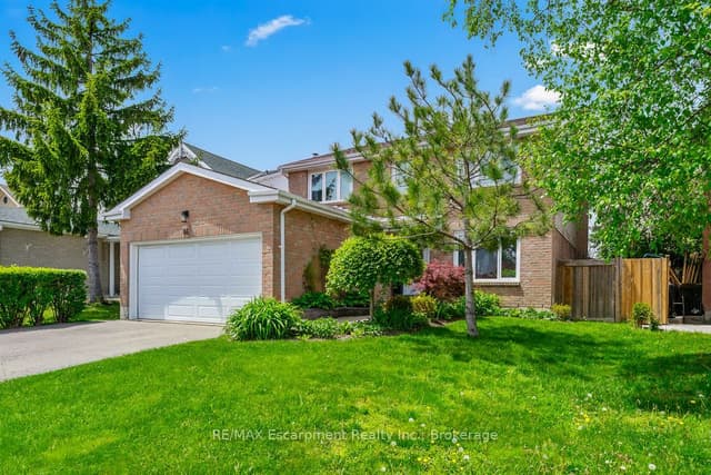 Detached at 86 NORTHAMPTON Street, Brampton, ON L6S 3Y7