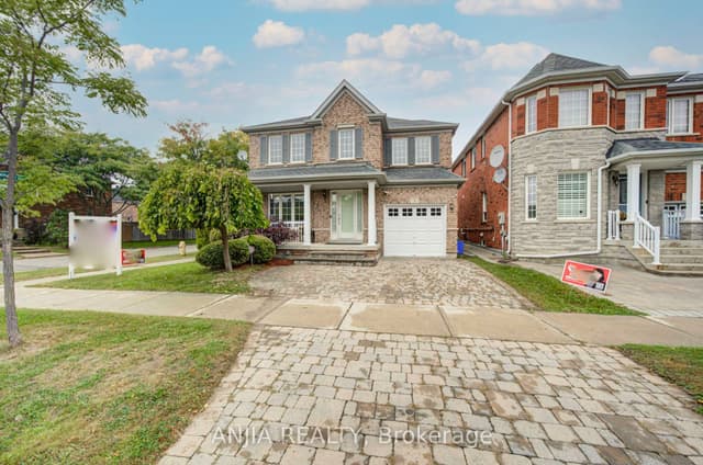 Detached at 1 Aylesbury Gate, Markham, ON L6C 2R6