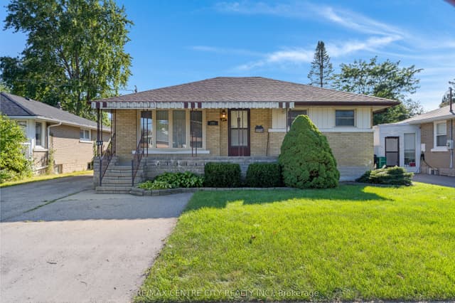 Detached at 297 Wilson Avenue, Kitchener, ON N2C 1G9