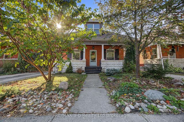 Detached at 225 Graham Street, Woodstock, ON N4S 6K6