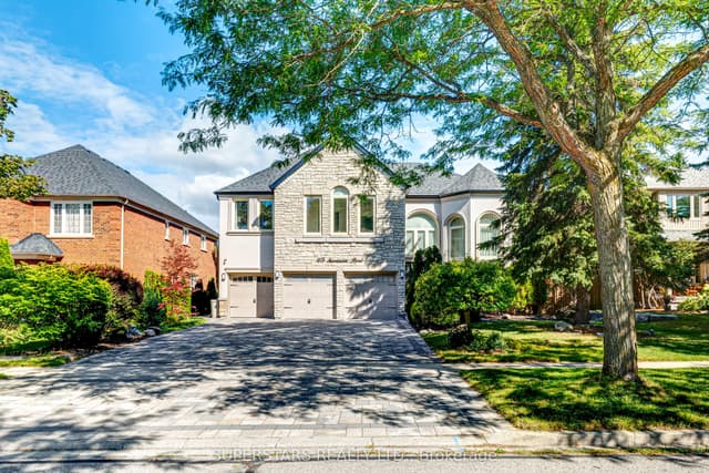 Detached at 1075 Secretariate Road, Newmarket, ON L3X 1M3