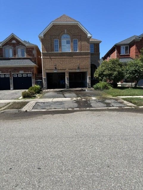 Detached at 3219 Flagstone Drive, Mississauga, ON L5M 7T8
