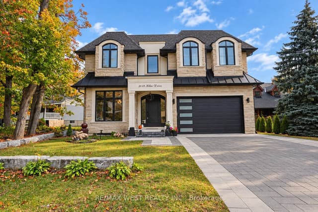 Detached at 2019 Lilac Drive, Innisfil, ON L9S 1Y9