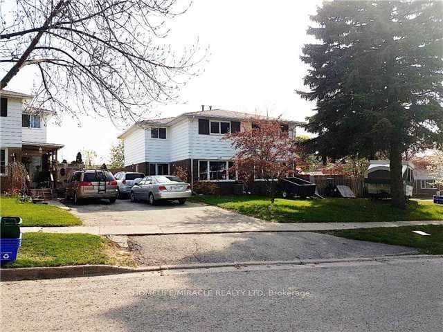 123 Mooregate Crescent