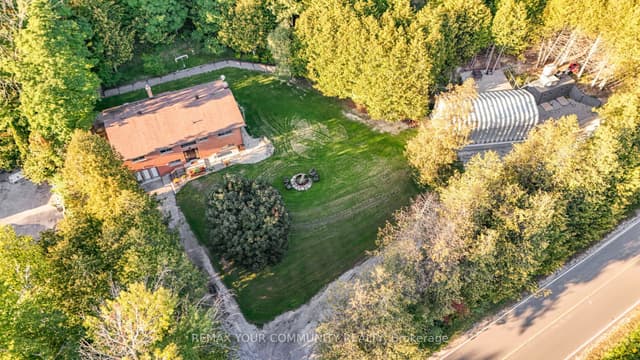 Detached at 2388 Line 10, Bradford West Gwillimbury, ON L3Z 3L2