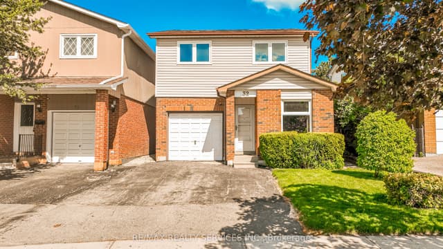 Detached at 32 Winterfold Drive, Brampton, ON L6V 3T2