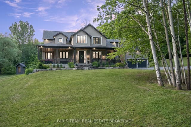 Detached at 400 Lloyd's Lane, King, ON L7B 0E4