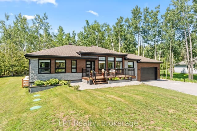 Detached at 61 Pinewood Boulevard, Kawartha Lakes, ON K0M 2T0