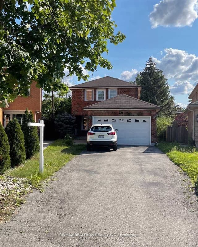 Detached at 20 McNairn Court Bsmt, Richmond Hill, ON L4C 5X1