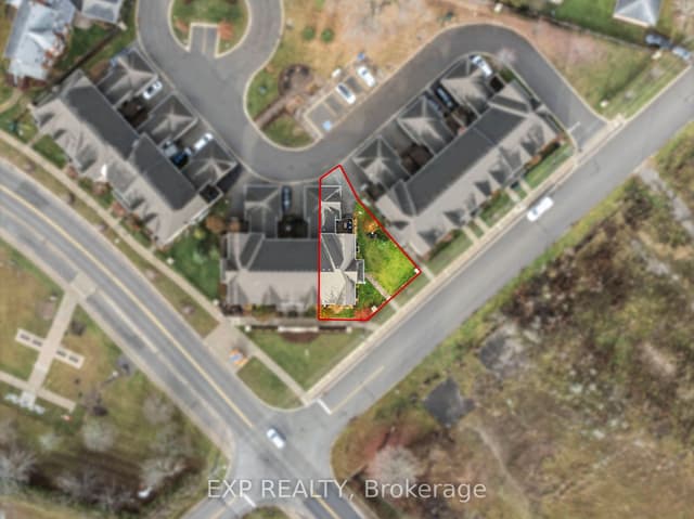 Att/Row/Townhouse at 7 Vita Stephanie Court, Georgina, ON L0E 1R0