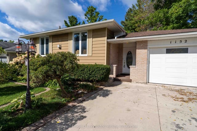 Detached at 1152 Wellington Street, Saugeen Shores, ON N0H 2C3